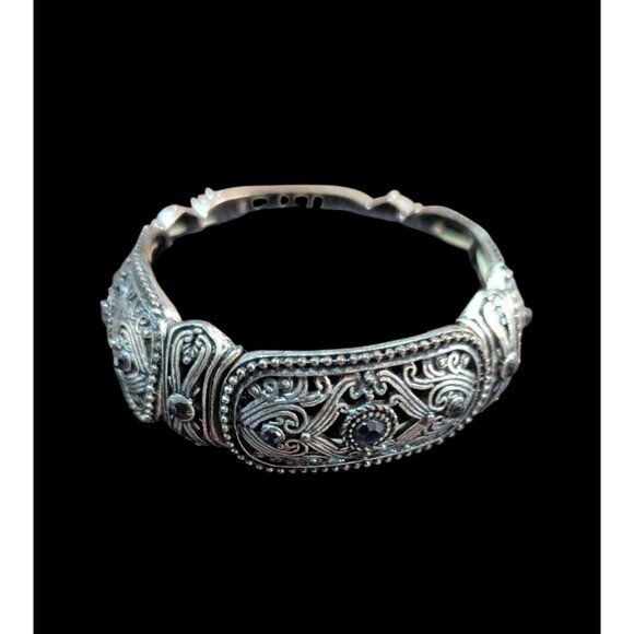 Vintage Ornate Silver-Tone Stretch Bracelet With Intricate Black Stone Accents - - Picture 4 of 7